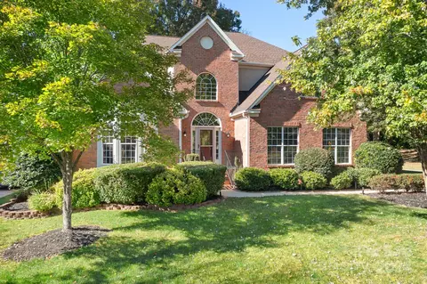 15909 Woodcote Dr, Huntersville, NC 28078