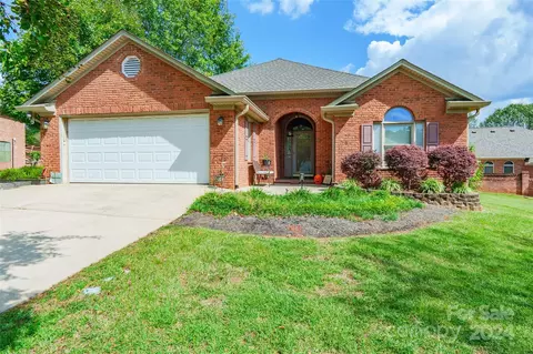 2238 Veery Ln, Rock Hill, SC 29732