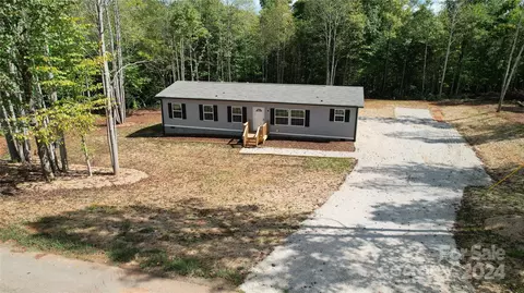 2345 Wagon Wheel Rd, Yadkinville, NC 27055