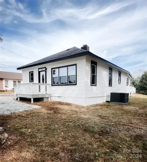 816 Laton Rd, Albemarle, NC 28001
