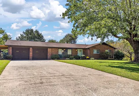 121 Bleynat Ne St NE, Valdese, NC 28690
