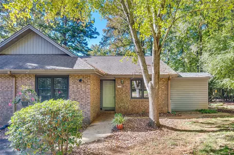 482 Lazywood Ln, Fort Mill, SC 29715
