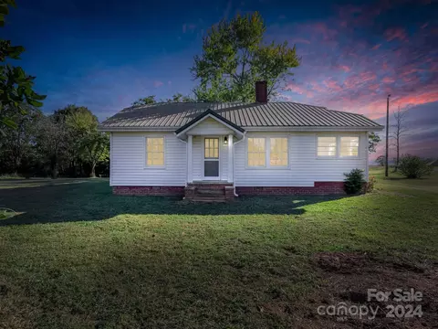 574 Cat Square Rd, Lincolnton, NC 28092