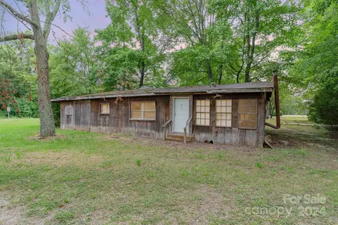 2437 Wilson Rd, Linwood, NC 27299
