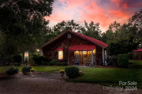 3497 Stoneboro Rd, Heath Springs, SC 29058