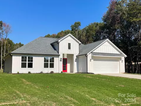 6408 Lake Rd, Charlotte, NC 28227