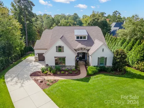 20419 Queensdale Dr, Cornelius, NC 28031