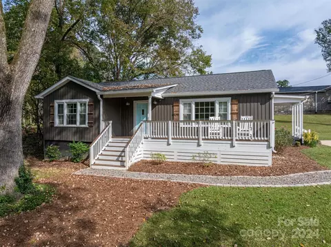 101 Garrison Dr, Belmont, NC 28012