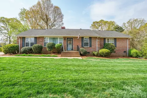 203 Brown St, Stanley, NC 28164