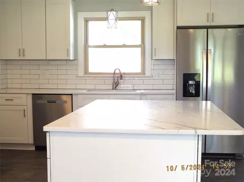 1126 Suttle Rd, Lancaster, SC 29720 photo 5