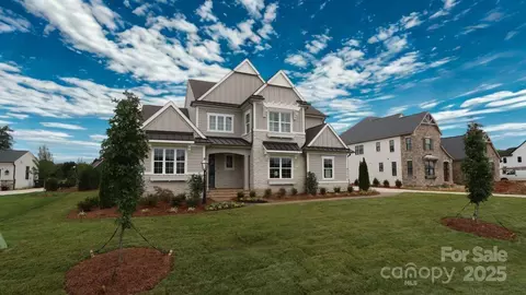 8111 Farm Crossing 2 Ln #2, Huntersville, NC 28078