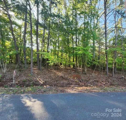 320 Balsam Cir, Troy, NC 27371