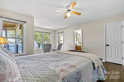 Bedroom - 5089 Windward Point Ln, Denver, NC 28037 photo 2 of 6