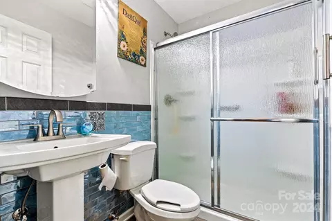 Bath - 7817 Old Post Rd, Denver, NC 28037 photo 2 of 2