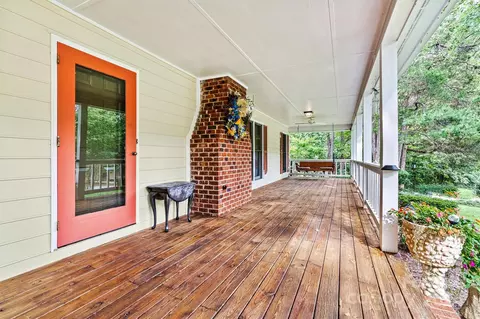 Exterior - 7817 Old Post Rd, Denver, NC 28037 photo 4 of 10