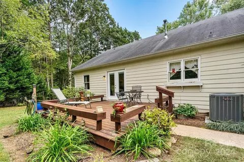 Exterior - 7817 Old Post Rd, Denver, NC 28037 photo 8 of 10