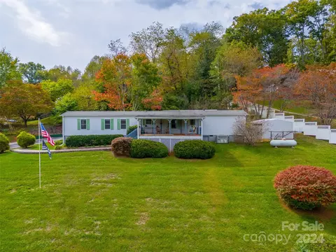 91 Mimosa Ln, Franklin, NC 28734