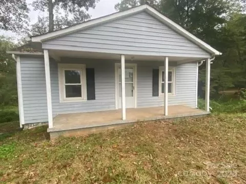 360 Hilltop St, Hudson, NC 28638