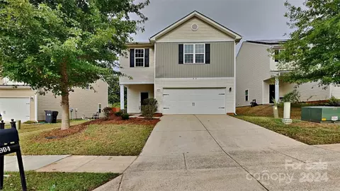 6904 Agava Ln, Charlotte, NC 28215