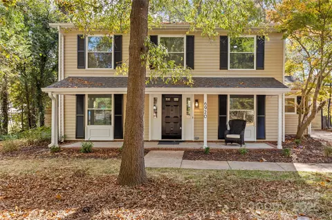 6920 Wyndbend Ln, Mint Hill, NC 28227