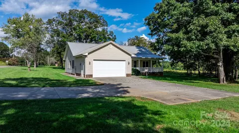 70 Moose Dr, Stony Point, NC 28678 photo 3