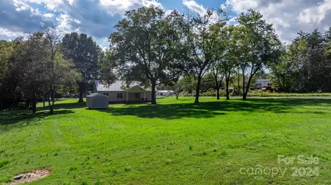 70 Moose Dr, Stony Point, NC 28678 photo 11