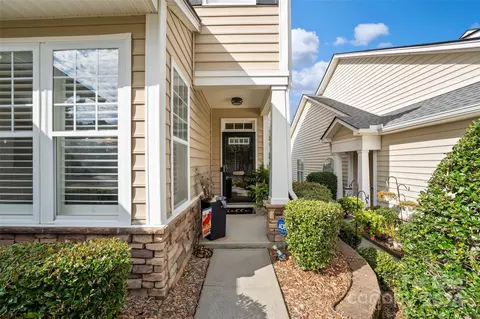 607 Pine Links Dr, Tega Cay, SC 29708