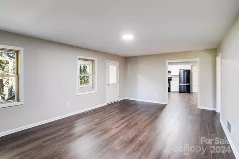 2815 Fork Creek Rd, Saluda, NC 28773 photo 10