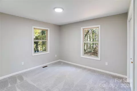 2815 Fork Creek Rd, Saluda, NC 28773 photo 11