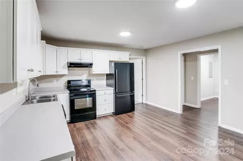 2815 Fork Creek Rd, Saluda, NC 28773 photo 5