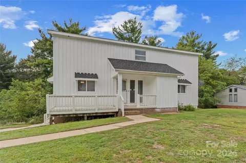 163 Forsythia Ln, Clyde, NC 28721