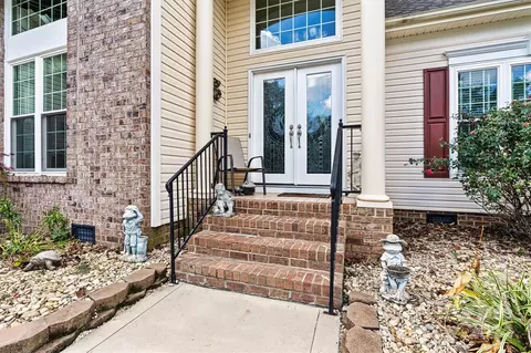 Exterior - 1375 Valhalla Dr, Denver, NC 28037 photo 4 of 11