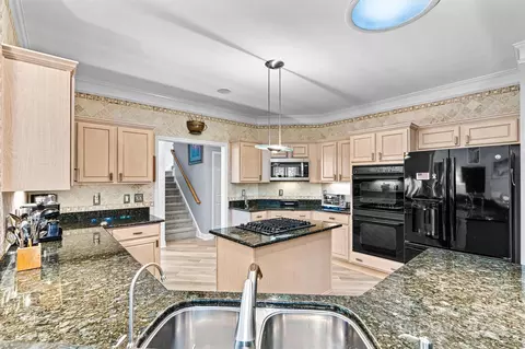Kitchen - 1375 Valhalla Dr, Denver, NC 28037 photo 2 of 5