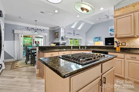 Kitchen - 1375 Valhalla Dr, Denver, NC 28037 photo 3 of 5
