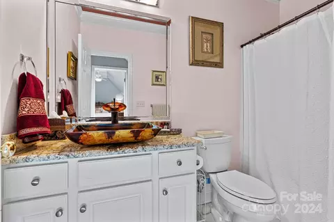 Bath - 1375 Valhalla Dr, Denver, NC 28037 photo 5 of 5