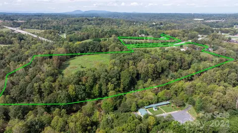 2560 Brookford Blvd, Hickory, NC 28602