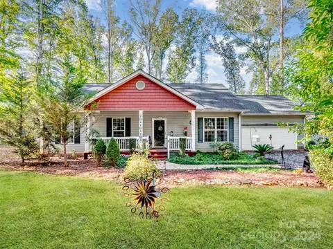 5014 Cr Wood Rd, Gastonia, NC 28056