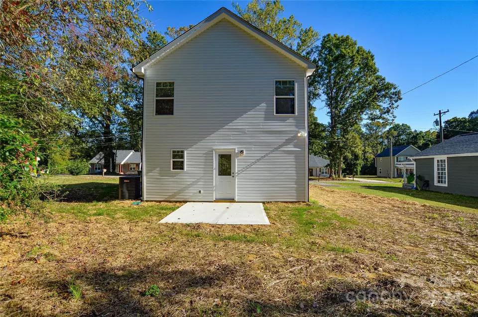 Exterior - 330 E Torbush Dr, Salisbury, NC 28144 photo 5 of 6