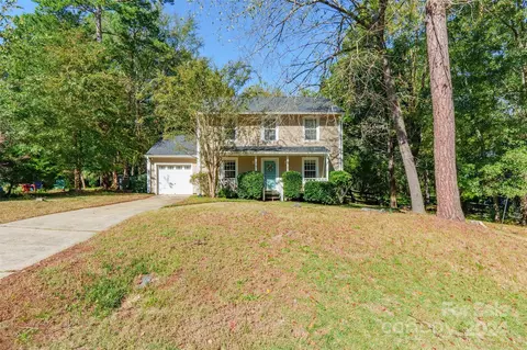 11932 Rock Canyon Dr, Charlotte, NC 28226