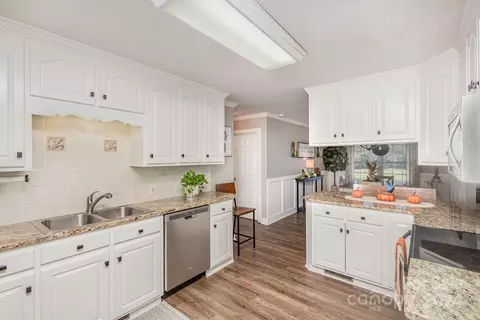Kitchen - 13512 Five Point Rd, Locust, NC 28097 photo 2 of 2