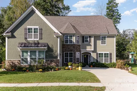 241 Blueview Rd, Mooresville, NC 28117