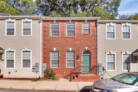 21327 Pine St, Cornelius, NC 28031