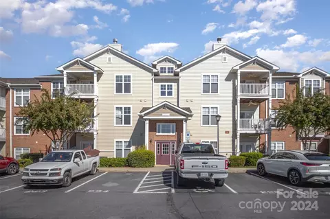 11273 Hyde Pointe Ct, Charlotte, NC 28262
