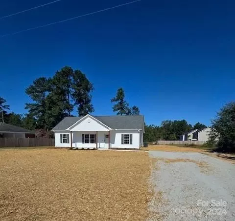 706 W Godfrey St, Pageland, SC 29728