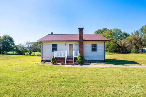 943 30th Ne St NE, Conover, NC 28613