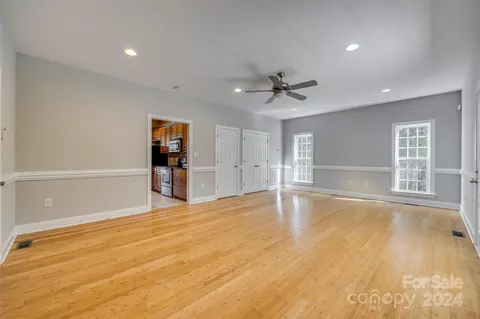 Living - 1524 Old Fish Rd, Monroe, NC 28110 photo 2 of 3