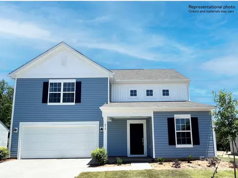 1058 Old Trade St, Edgemoor, SC 29712