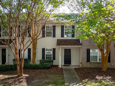 11006 Will Knox Rd, Cornelius, NC 28031 photo 2