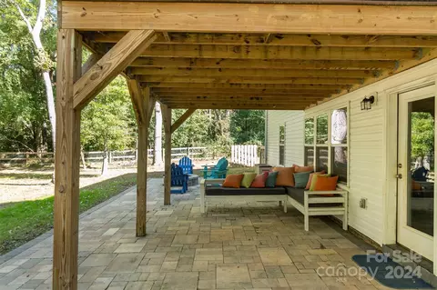 Exterior - 2918 Plum Thicket Ct, Monroe, NC 28112 photo 3 of 5