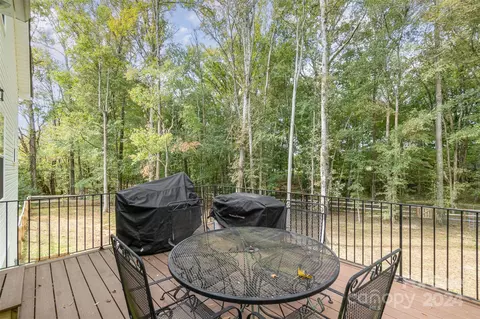 Exterior - 2918 Plum Thicket Ct, Monroe, NC 28112 photo 2 of 5
